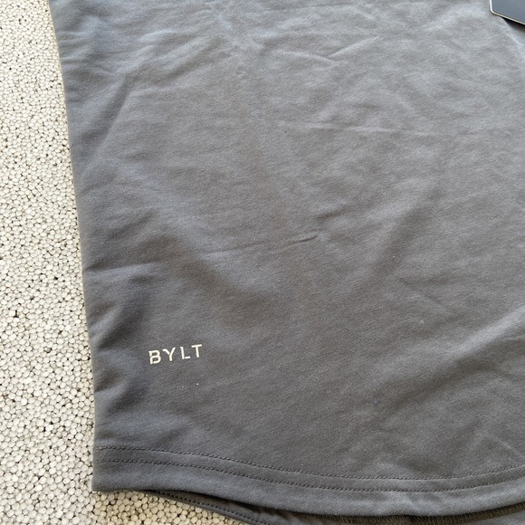 Bylt Premium Basics Shirt Mens Small Gray Drop Cut Short Sleeve Lux Blend NWT - Picture 2 of 12